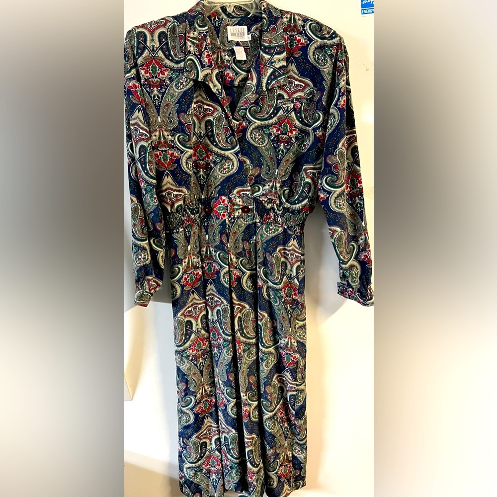 Women’s full length vintage padded shoulder dress A10GT15